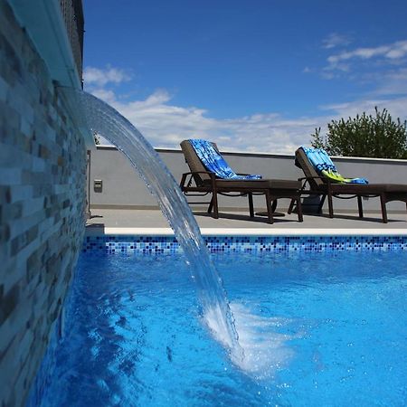 Vacation Home Meri Mirce エクステリア 写真